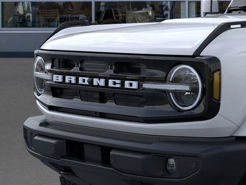 New 2025 Ford Bronco Outer Banks image 19