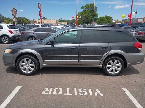Used 2009 Subaru Outback 2.5i Special Edition AWD/4WD image 4