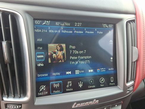 Used 2019 Maserati Levante Trofeo image 18