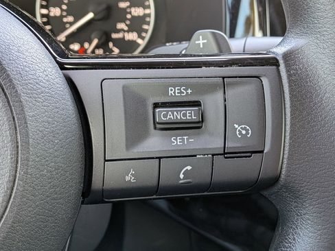 Used 2022 Nissan Pathfinder S image 27