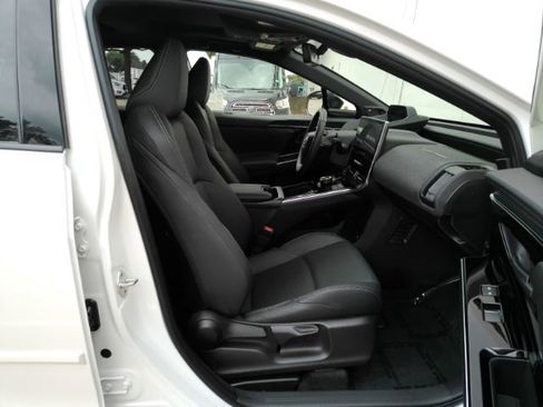 Used 2023 Toyota bZ4X Limited FWD image 22