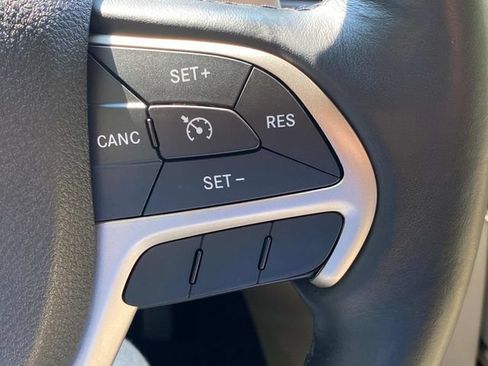 Used 2015 Jeep Grand Cherokee Limited RWD image 19