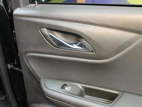 Used 2023 Chevrolet Blazer LT image 11