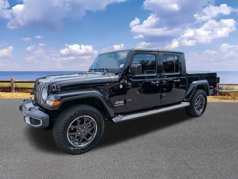 Used 2022 Jeep Gladiator Overland w/ Popular Equipment Package AWD/4WD image 4