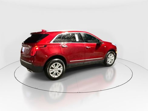 Used 2021 Cadillac XT5 Luxury w/ LPO, Floor Liner Package image 8