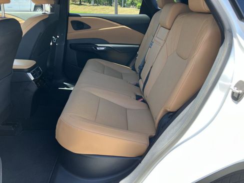 Used 2025 Lexus RX 350 Premium w/ Accessory Package (Z1) FWD image 25