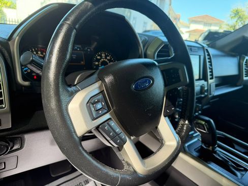 Used 2016 Ford F150 Lariat w/ Equipment Group 502A Luxury AWD/4WD image 16