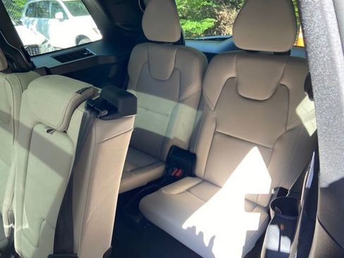 New 2026 Volvo XC90 T8 Plus w/ Protection Package Premier image 17