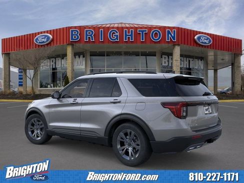 Used 2026 Ford Explorer Active w/ Active Comfort Package AWD/4WD image 6