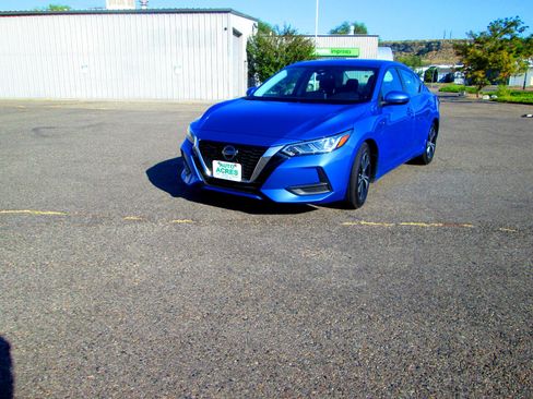 Used 2021 Nissan Sentra SV image 4