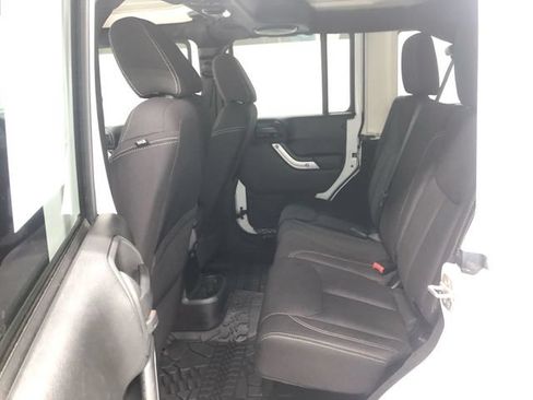 Used 2013 Jeep Wrangler Unlimited Sahara w/ Connectivity Group AWD/4WD image 25