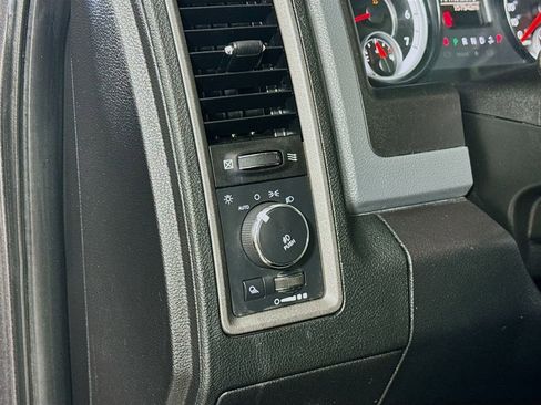Used 2014 RAM 1500 Express image 10