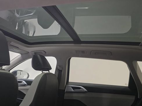 New 2026 Volkswagen Taos SE FWD image 35