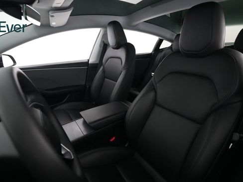 Used 2025 Tesla Model 3 Long Range RWD image 4