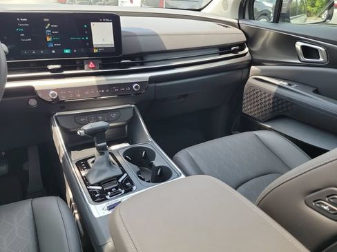 New 2026 Kia Carnival SX w/ SX Dark Edition Package FWD image 24