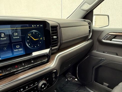 Used 2023 Chevrolet Silverado 1500 RST image 22