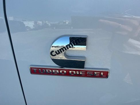 Used 2024 RAM 2500 Laramie w/ Cold Weather Group AWD/4WD image 11