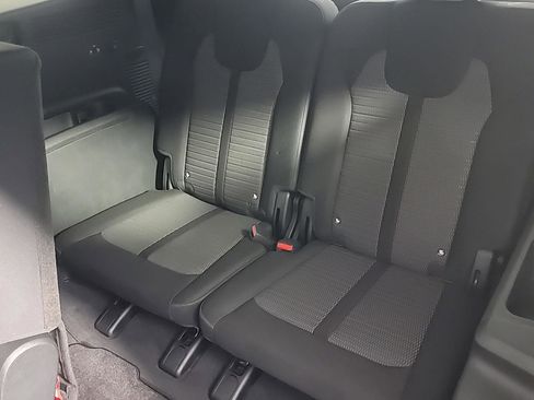 Used 2025 Kia Sorento LX FWD image 18