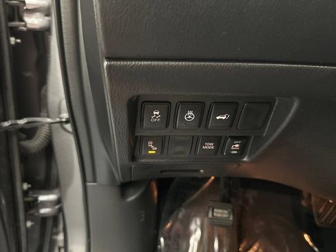 Certified 2020 Nissan Pathfinder SL AWD/4WD image 30