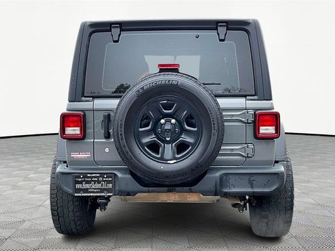 Used 2021 Jeep Wrangler Unlimited Sport image 4