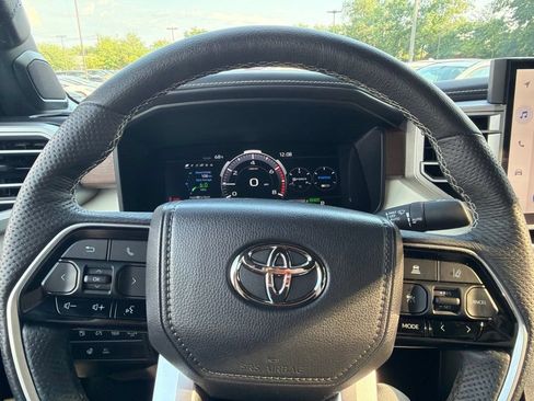 Used 2025 Toyota Tundra Capstone AWD/4WD image 25