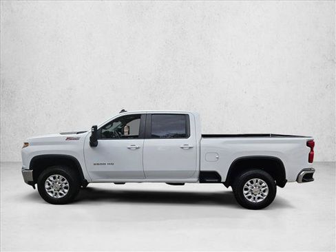 Used 2021 Chevrolet Silverado 3500 LT w/ Convenience Package image 8