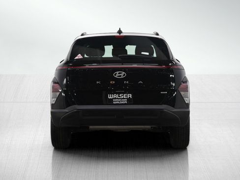 Used 2025 Hyundai Kona SEL image 5