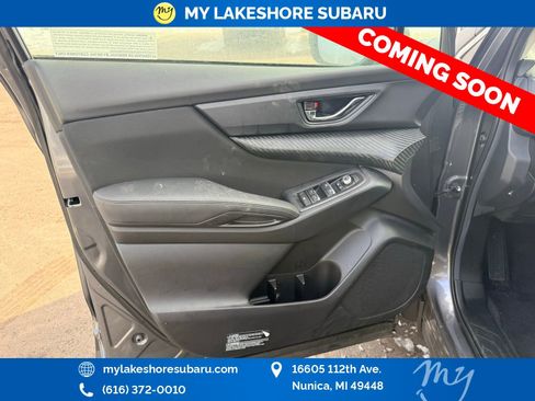 Used 2024 Subaru Ascent Premium w/ Convenience Package image 9