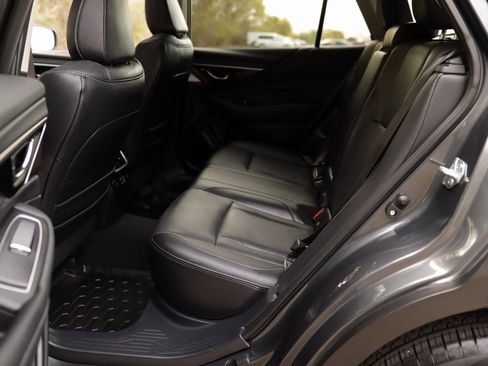 Used 2024 Subaru Outback Limited image 28