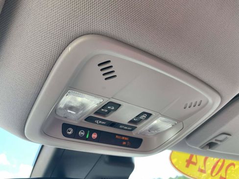 Used 2024 Chevrolet Malibu LT FWD image 13