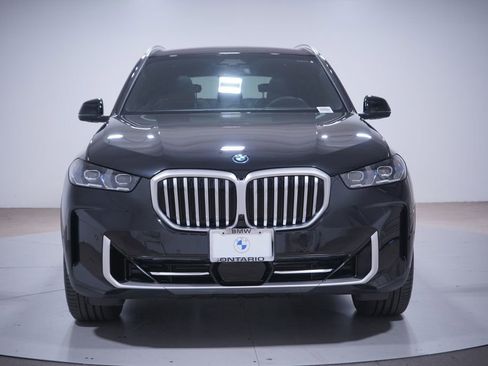 Used 2024 BMW X5 xDrive50e w/ Premium Package AWD/4WD image 4