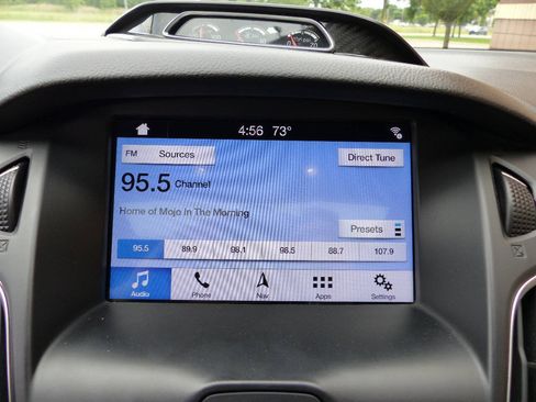 Used 2018 Ford Focus ST w/ Equipment Group 402A FWD image 42