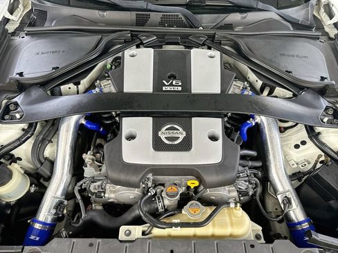 Used 2019 Nissan 370Z Touring RWD image 27