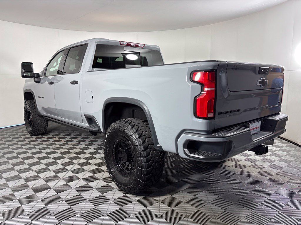 Used 2024 Chevrolet Silverado 2500 LTZ w/ LTZ Plus Package AWD/4WD image 18