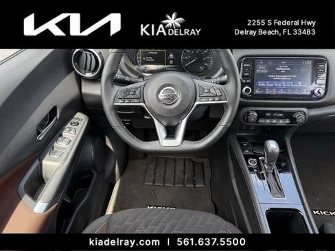Used 2021 Nissan Kicks SR FWD image 12