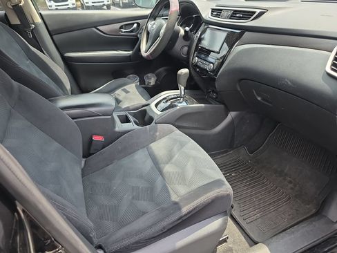 Used 2014 Nissan Rogue SV w/ SV Premium Package AWD/4WD image 14