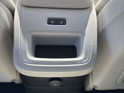 New 2025 Volvo XC60 T8 Plus w/ Protection Package Premier image 7