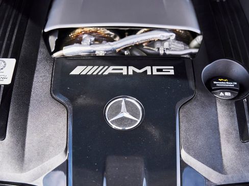 Used 2024 Mercedes-Benz AMG GT 63 image 19