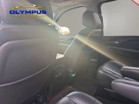 Used 2013 Cadillac Escalade ESV Premium AWD/4WD image 16