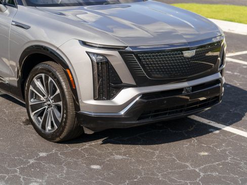 Used 2026 Cadillac Vistiq Sport AWD/4WD image 49