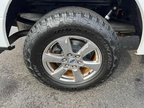Used 2019 Ford F150 XLT w/ Equipment Group 302A Luxury AWD/4WD image 9