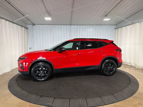 Certified 2021 Chevrolet Blazer LT AWD/4WD image 2