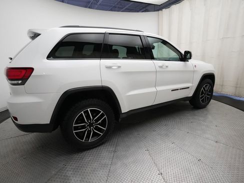 Used 2021 Jeep Grand Cherokee Trailhawk AWD/4WD image 36