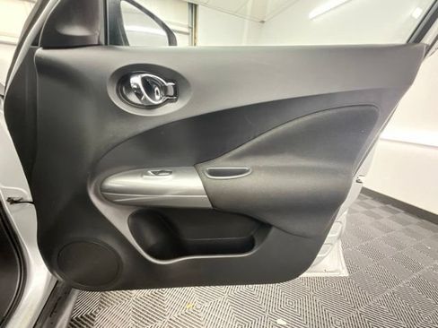 Used 2017 Nissan Juke SV FWD image 10
