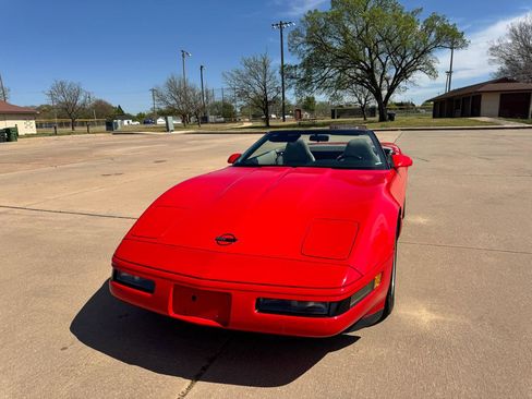 Used 1995 Chevrolet Corvette Convertible RWD image 26