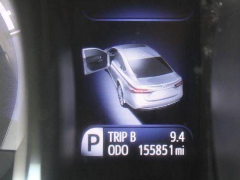 Used 2014 Toyota Avalon Limited FWD image 21