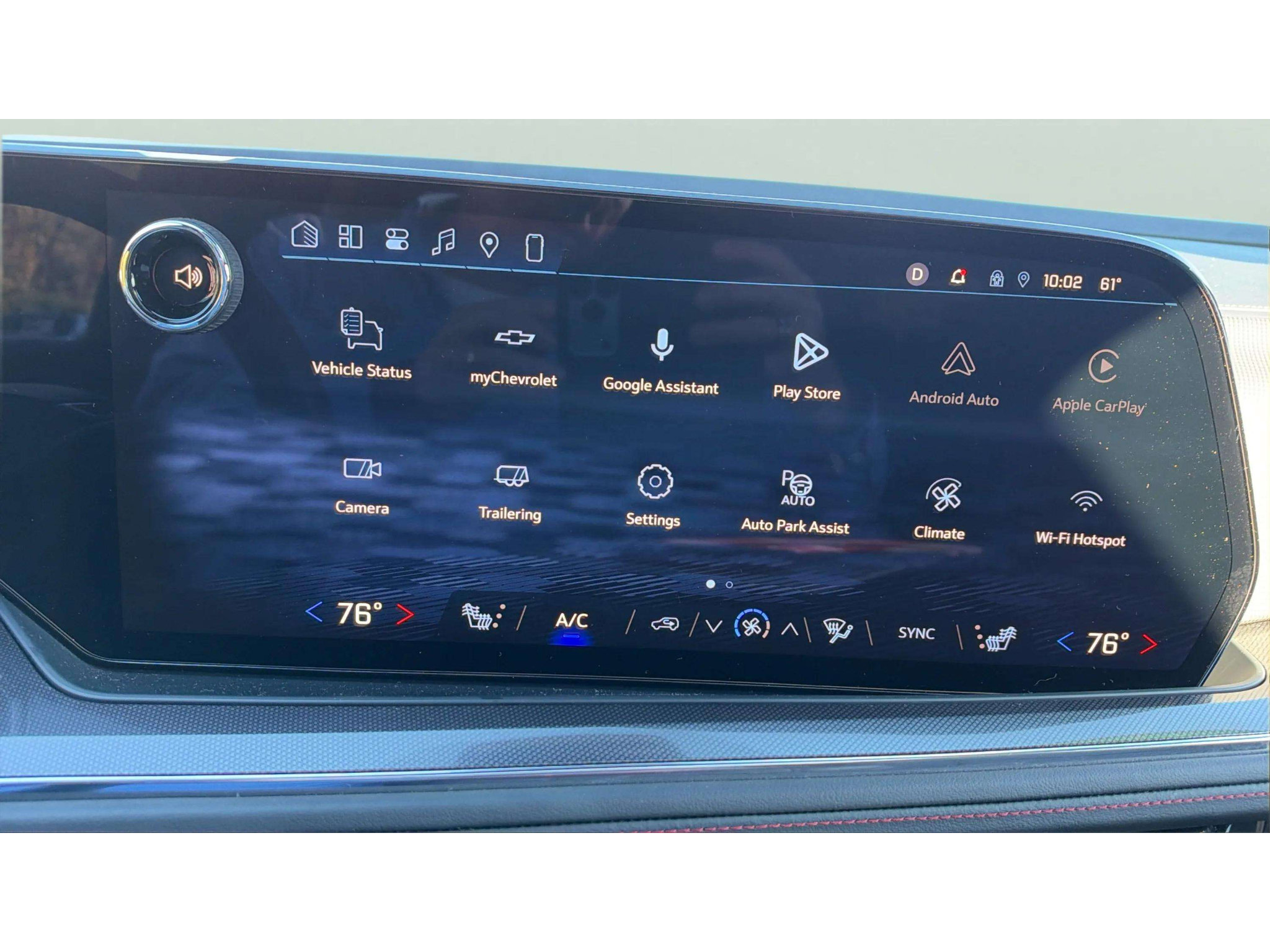 Used 2025 Chevrolet Suburban RST w/ RST Capability Package AWD/4WD image 19
