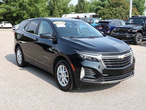 Used 2023 Chevrolet Equinox LT FWD image 9