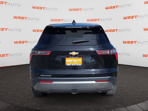 Used 2025 Chevrolet Equinox LT FWD image 4