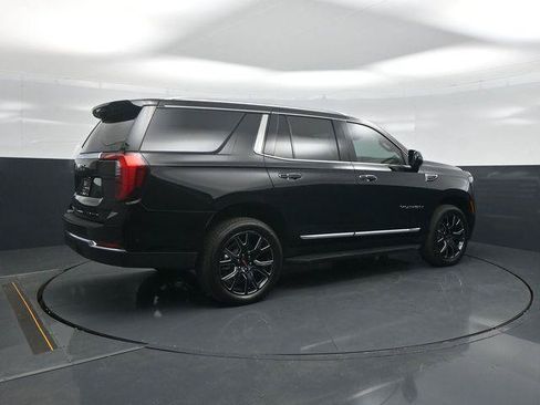 Used 2025 GMC Yukon Elevation w/ LPO, Floor Liner Package RWD image 7